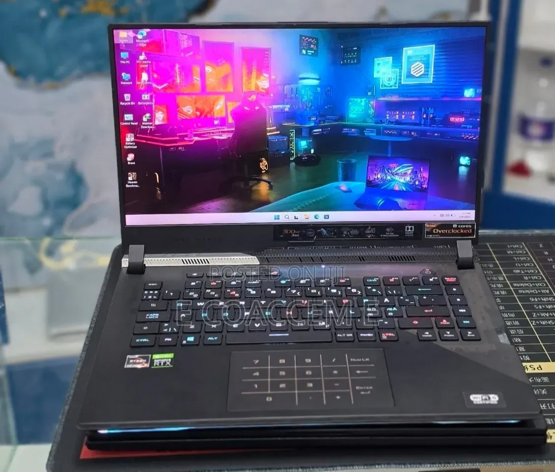 New Laptop Asus ROG Strix G16 32GB AMD Ryzen 9 SSD 1T