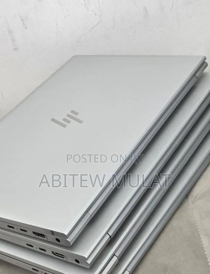 New Laptop HP EliteBook 830 G8 16GB Intel Core i5 SSD 512GB
