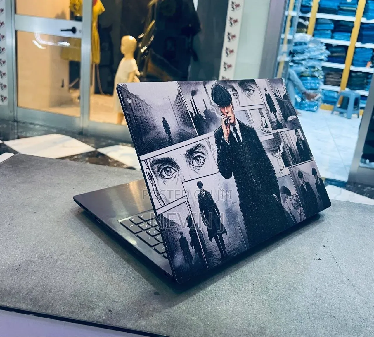 Laptop Lenovo IdeaPad 300 8GB Intel Core i7 HDD 1T