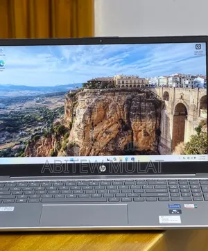 New Laptop HP Stream Notebook 16GB Intel Core i7 SSD 512GB