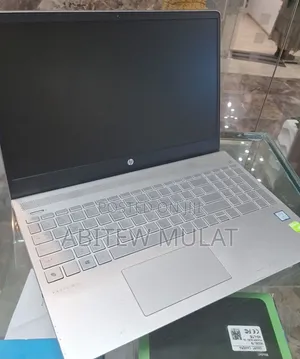 New Laptop HP Pavilion 15 8GB Intel Core i5 SSD 256GB