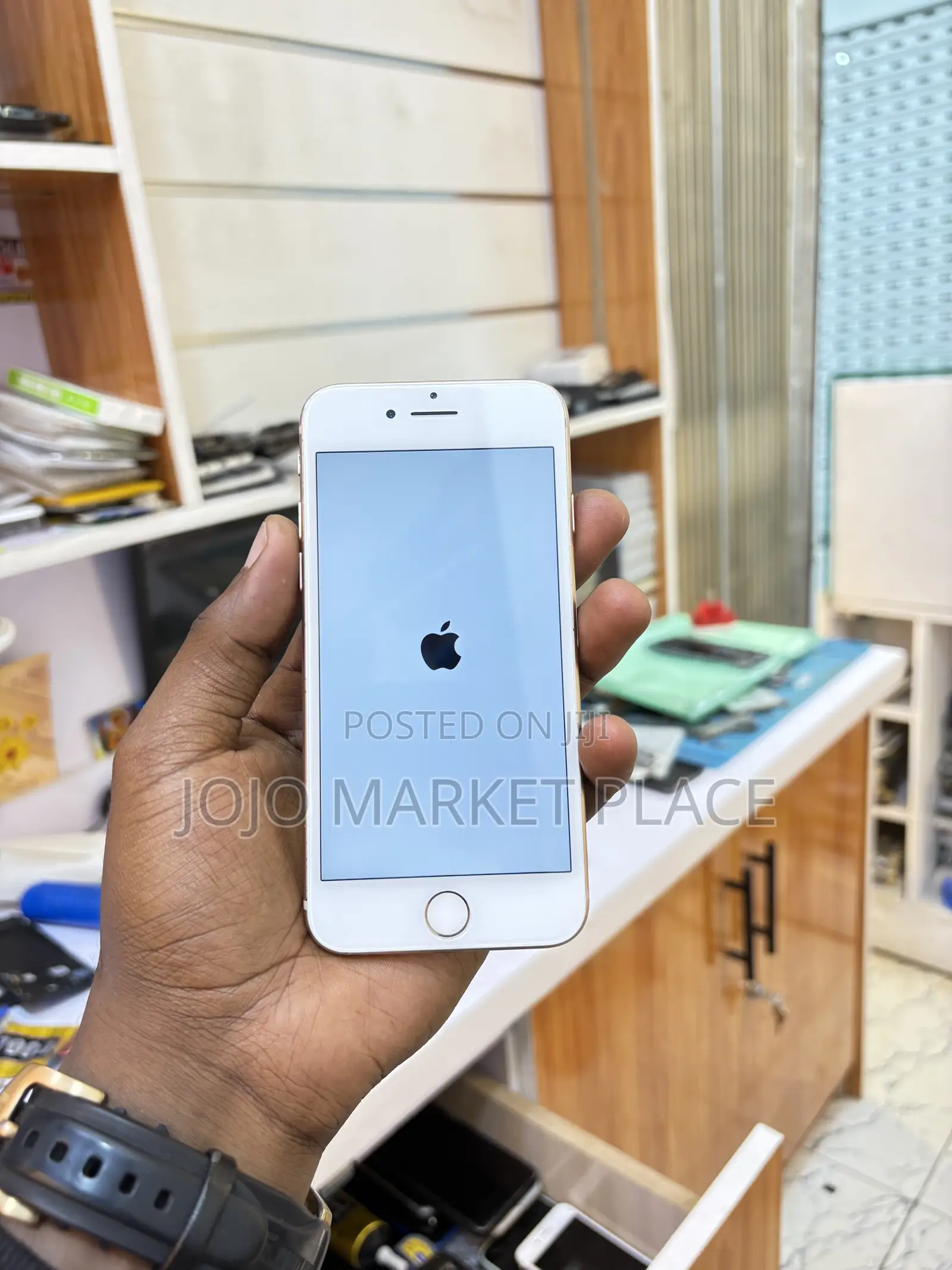 Apple iPhone 8 64 GB Rose Gold