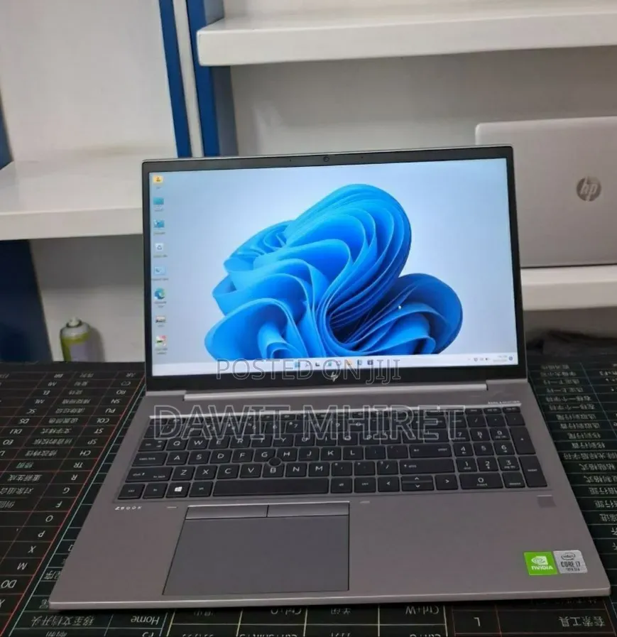 New Laptop HP ZBook Create G7 16GB Intel Core i7 SSD 512GB