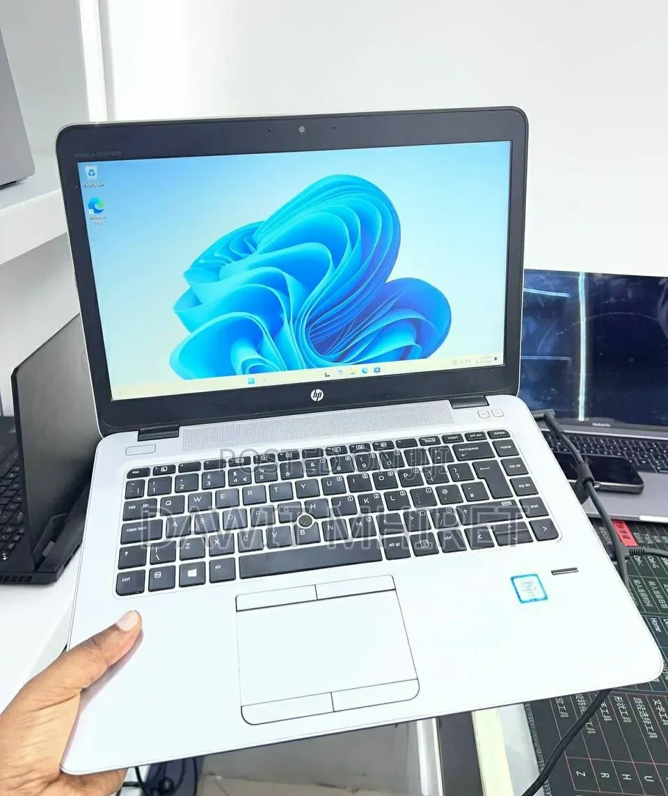 New Laptop HP EliteBook 830 8GB Intel Core i5 HDD 1T