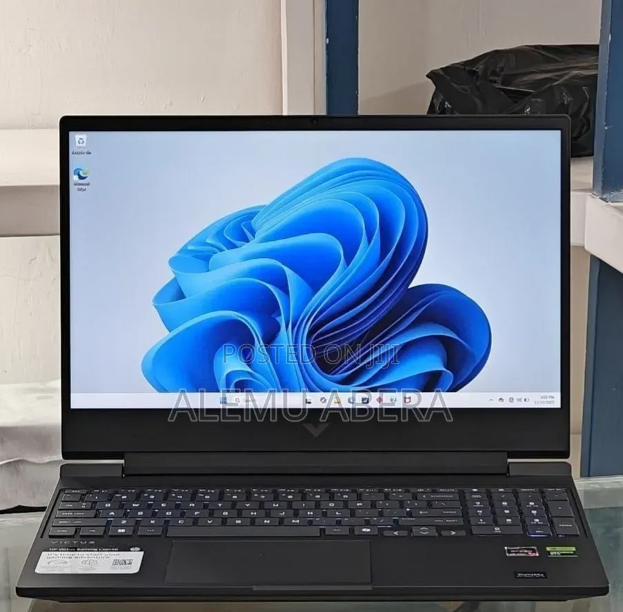 New Laptop HP Victus 15 16GB AMD Ryzen 7 SSD 512GB