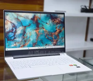 New Laptop HP Victus 16 16GB AMD Ryzen 7 SSD 1T