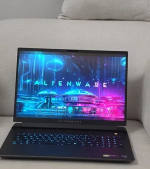 New Laptop Alienware M18 R2 32GB Intel Core i9 SSD 2T