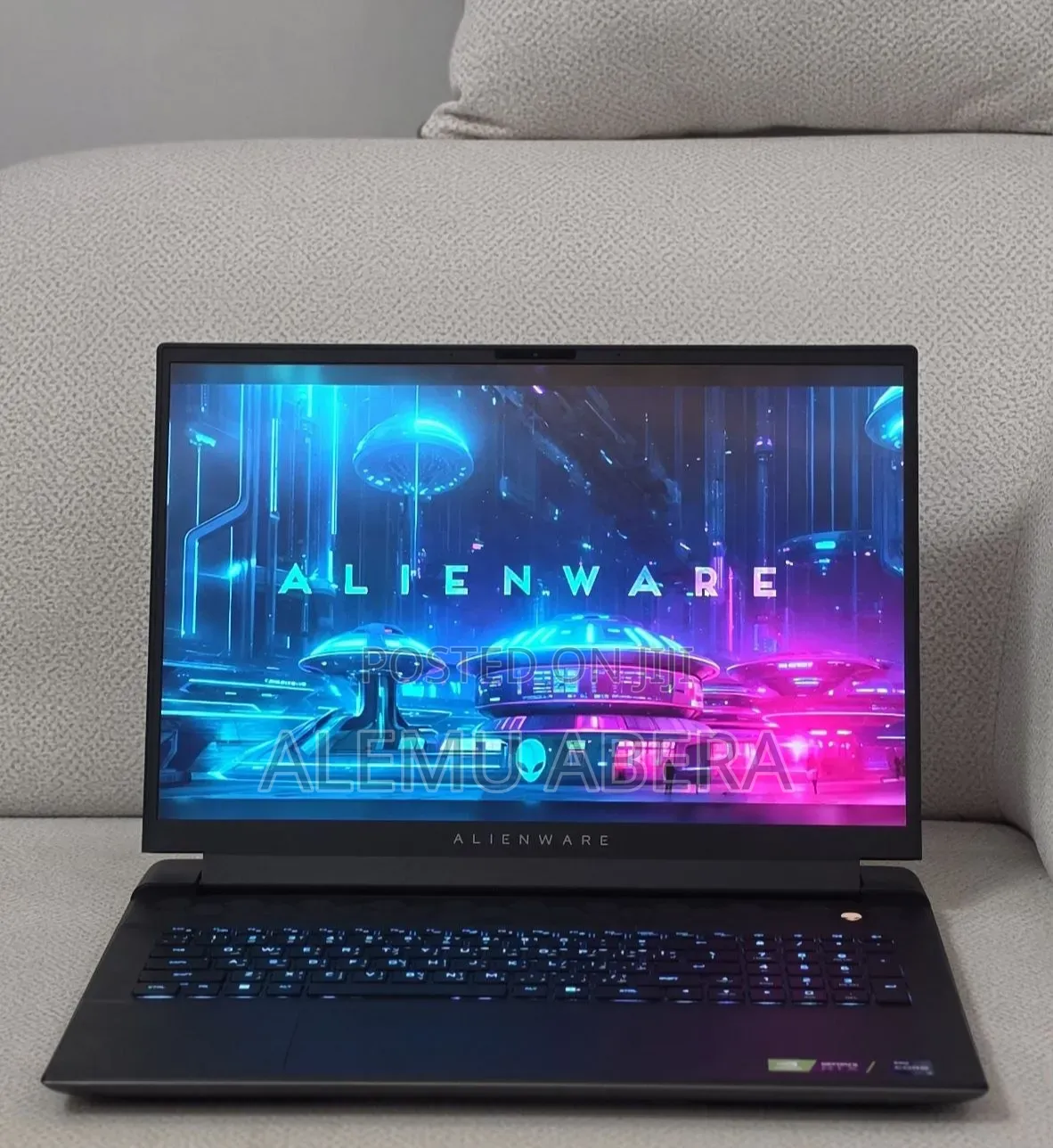 New Laptop Alienware M18 R2 32GB Intel Core i9 SSD 2T
