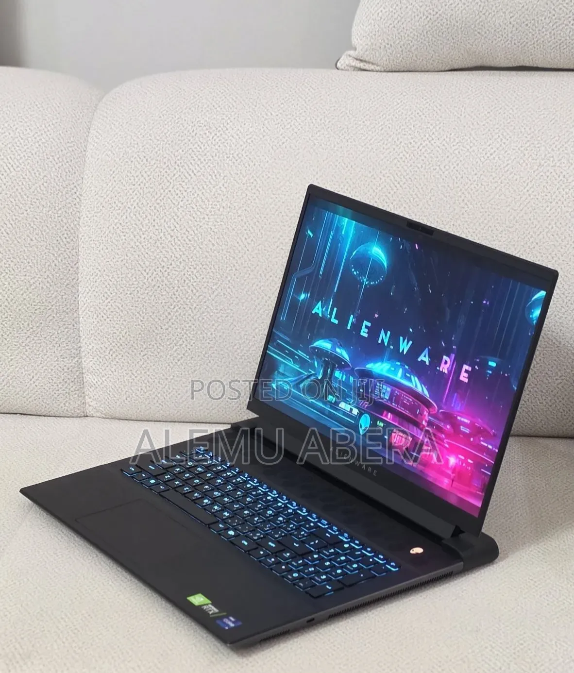 New Laptop Alienware M18 R2 32GB Intel Core i9 SSD 2T