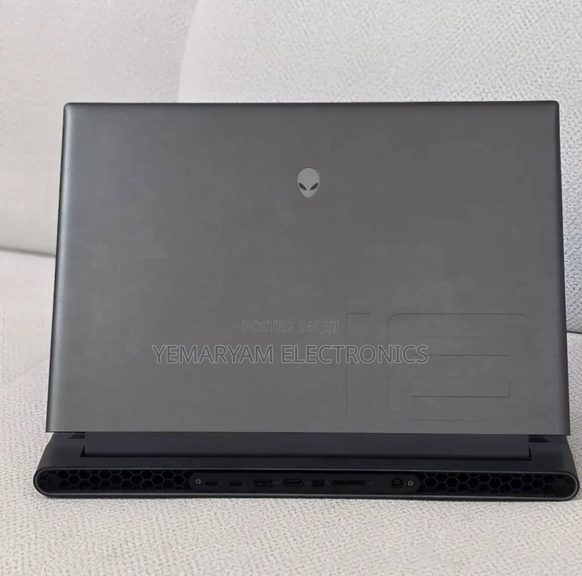 New Laptop Alienware M18 R2 32GB Intel Core i9 SSD 2T