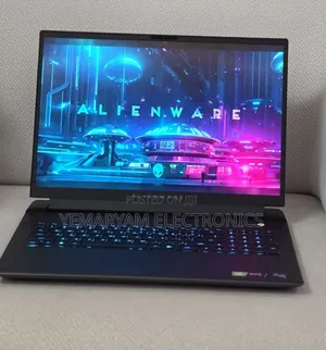 New Laptop Alienware M18 R2 32GB Intel Core i9 SSD 2T