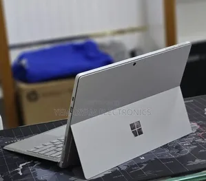 New Laptop Microsoft Surface Pro 7 16GB Intel Core i5 SSD 256GB