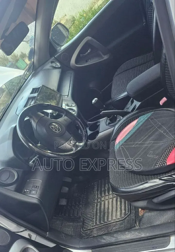 Toyota RAV4 2006 Silver