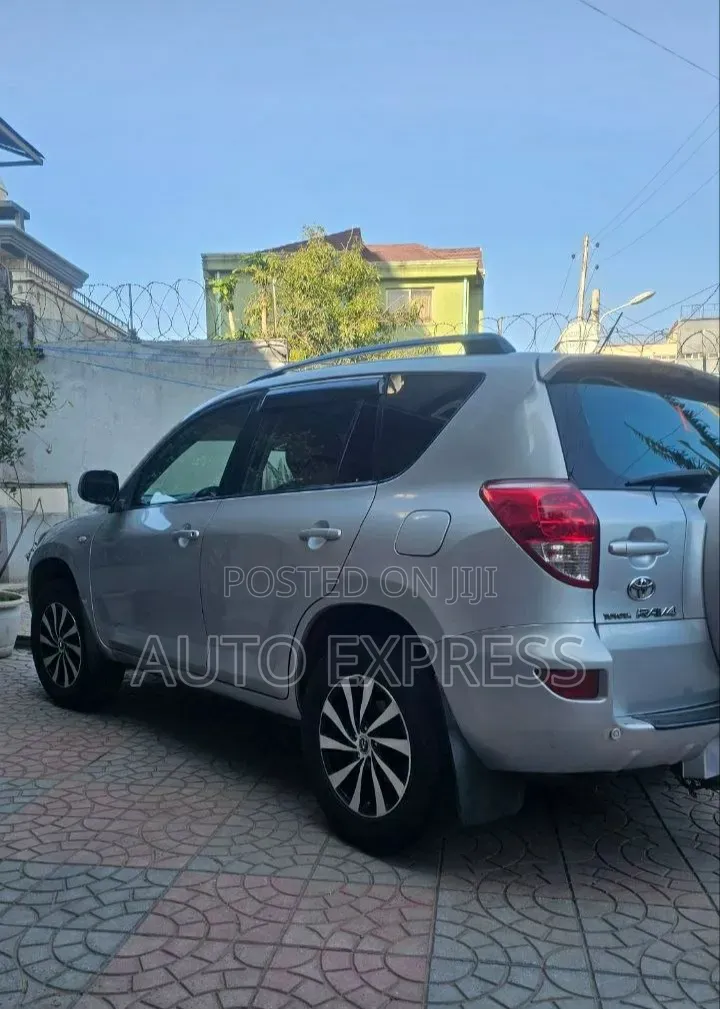 Toyota RAV4 2006 Silver