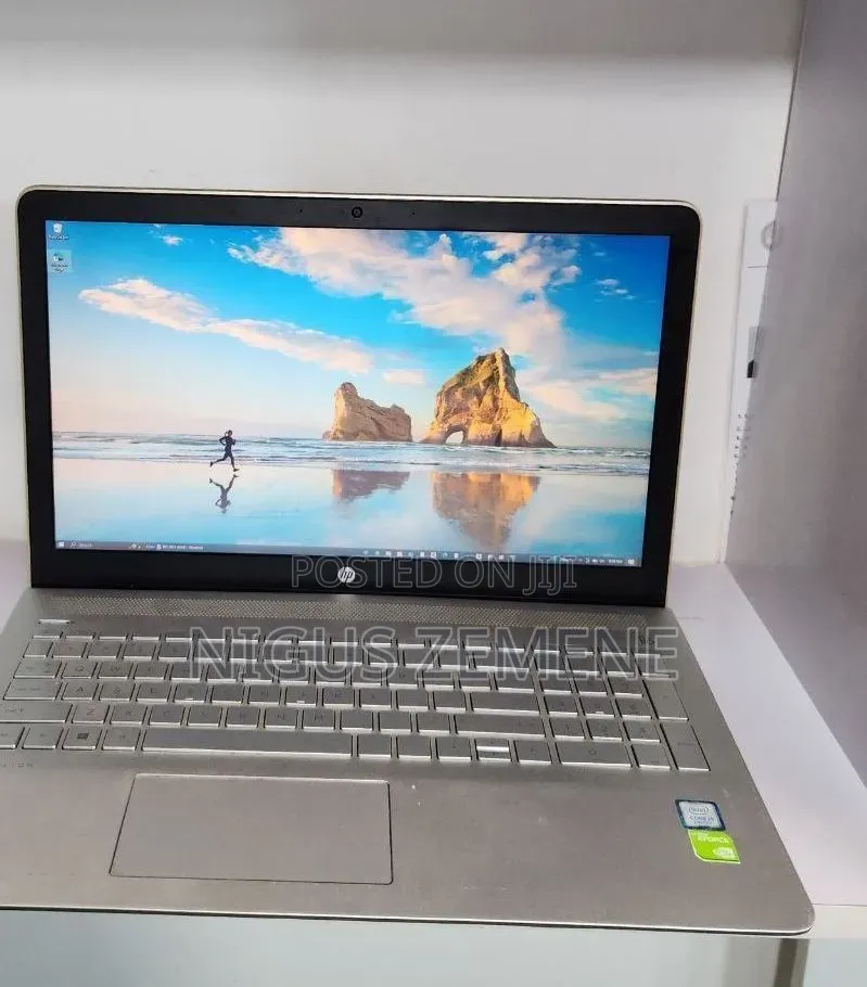 New Laptop HP Pavilion 15 8GB Intel Core i5 SSD 1T