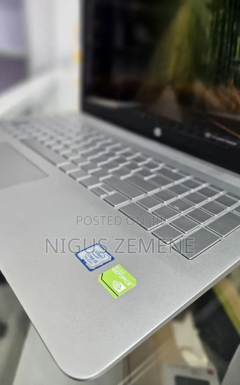 New Laptop HP Pavilion 15 8GB Intel Core i5 SSD 1T