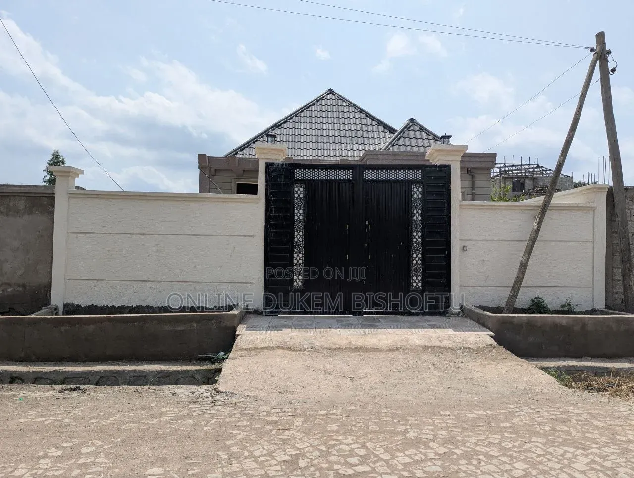 Furnished 8bdrm Villa in Dukem Bishoftu, East Shewa for sale