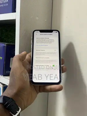 Apple iPhone 11 64 GB White