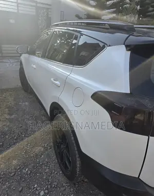 Toyota RAV4 2014 White