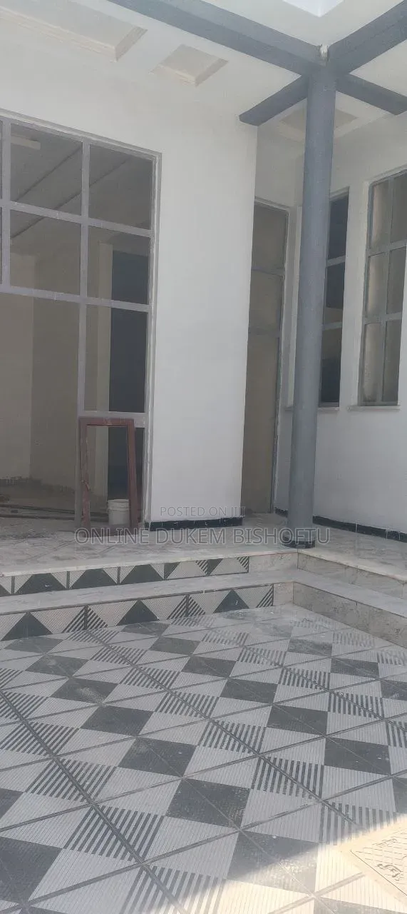 Furnished 7bdrm Villa in Dukem Bishoftu, East Shewa for sale