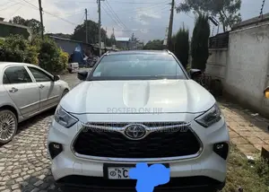 Toyota Highlander 2024 White