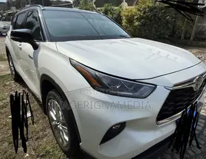 Toyota Highlander 2024 White
