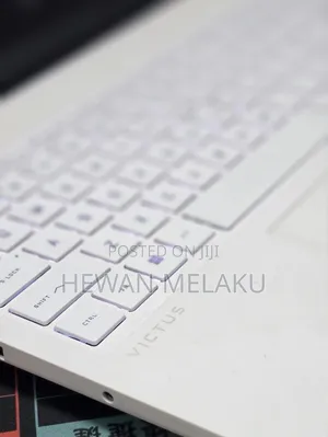 New Laptop HP Victus 16 16GB AMD Ryzen 7 SSD 1T