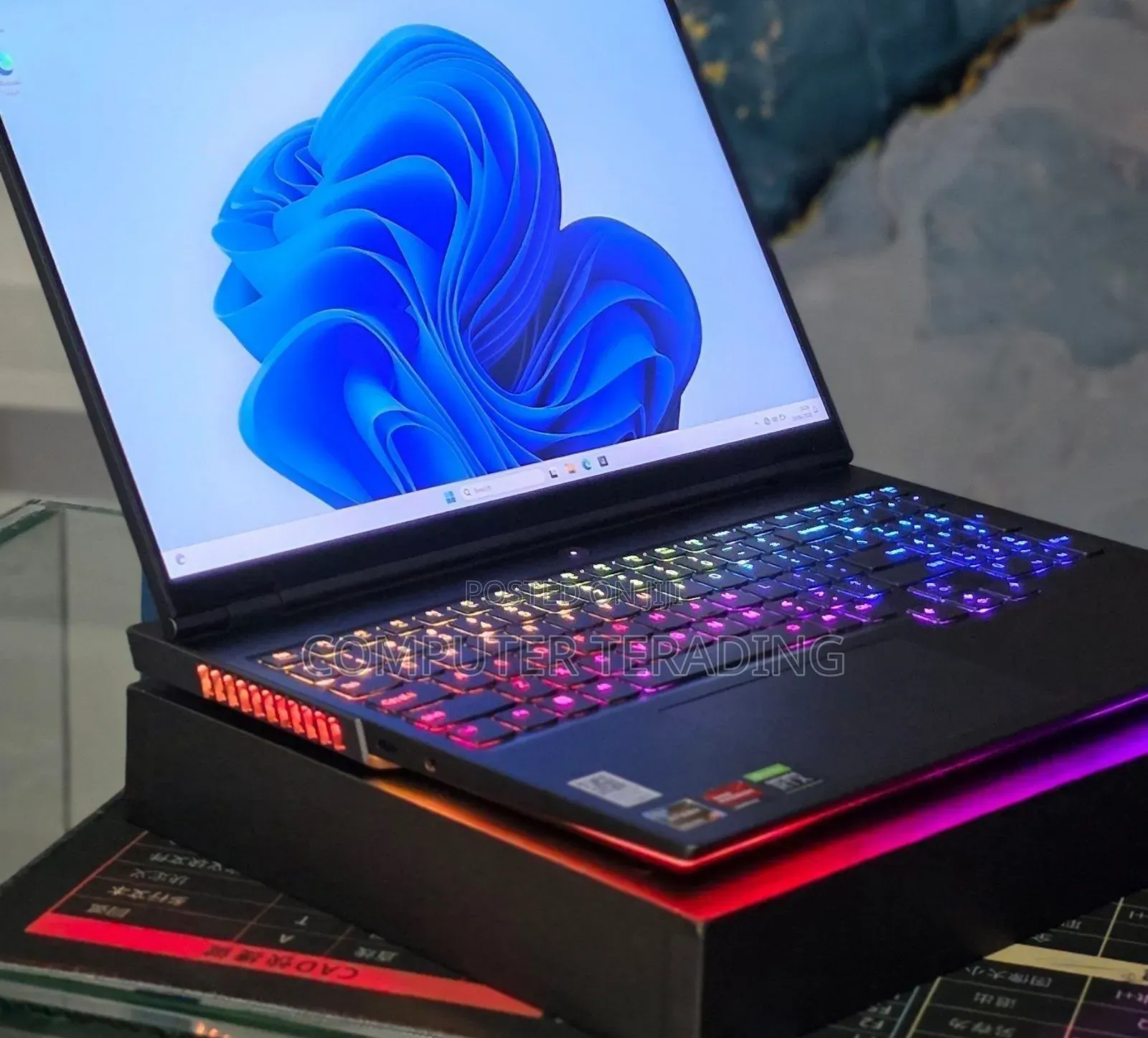 New Laptop Lenovo Legion 5 32GB AMD Ryzen 9 SSD 1T