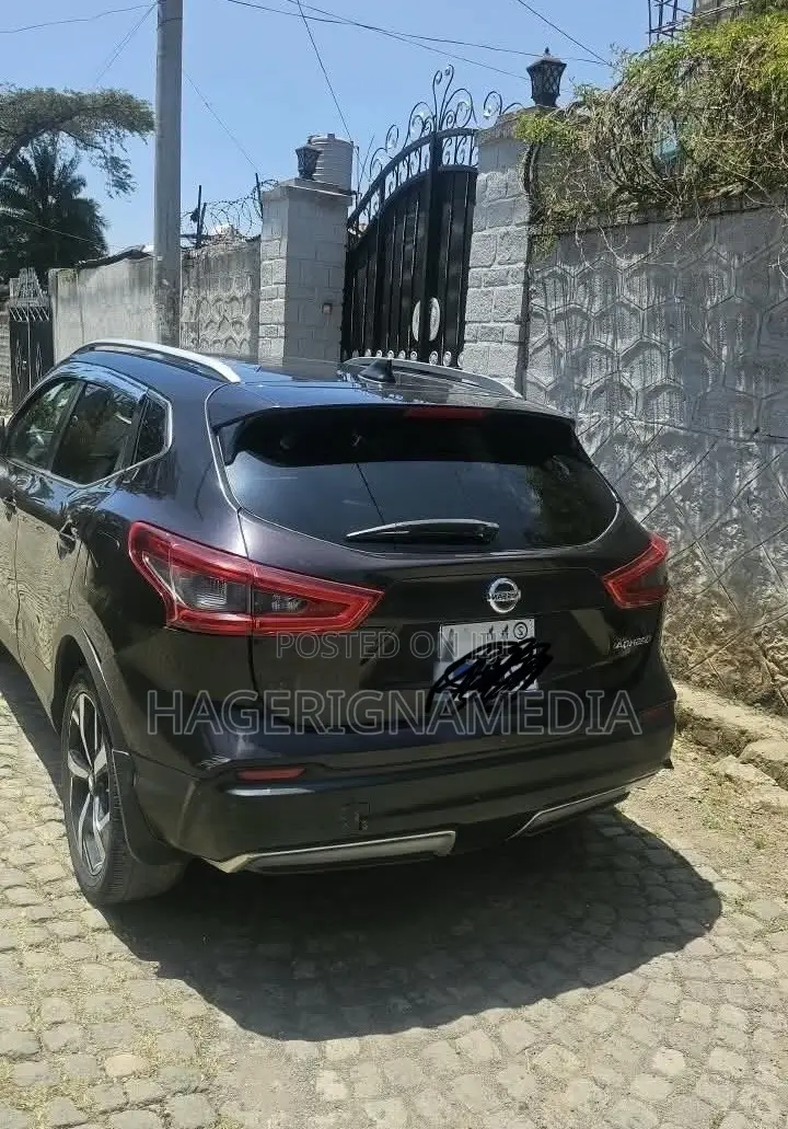 Nissan Qashqai 2018 Black