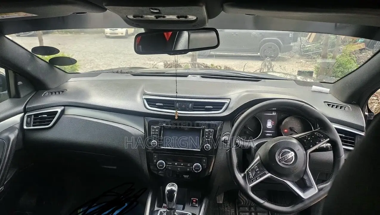 Nissan Qashqai 2018 Black