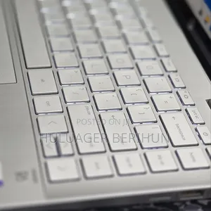 New Laptop HP Pavilion 14 8GB Intel Core i5 SSD 512GB