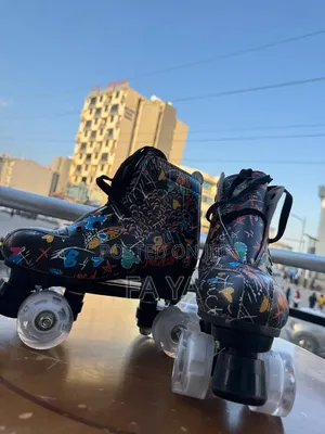 Skate Shoes ስኬት ጫማ