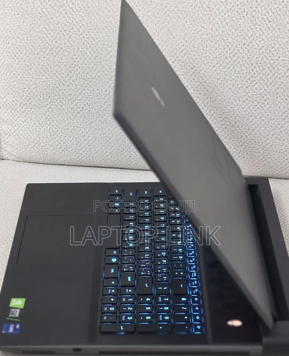 New Laptop Dell Alienware Aurora 16 32GB Intel Core i9 SSD 2T