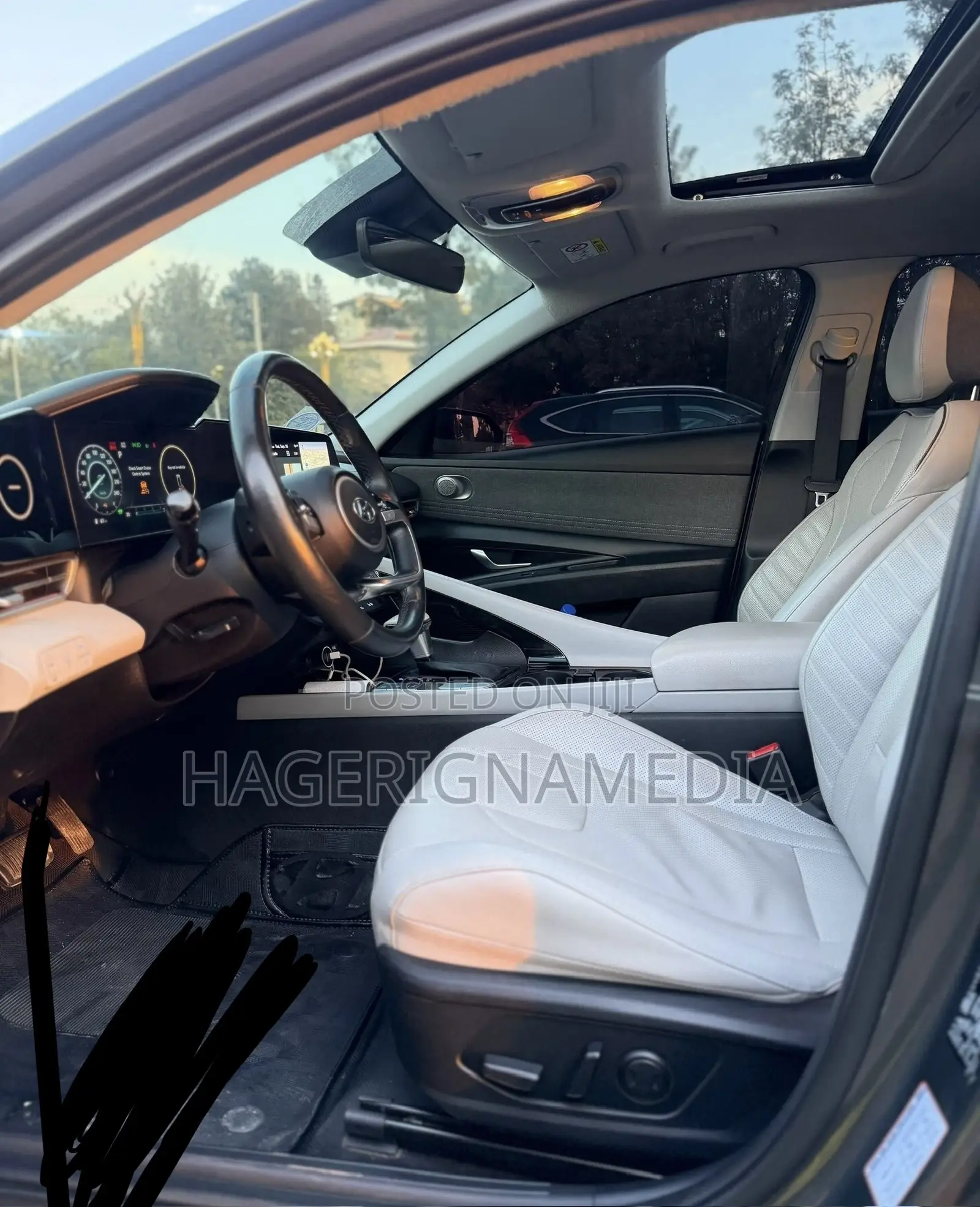 Hyundai Avante 2022 Gray