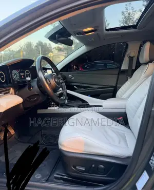 Hyundai Avante 2022 Gray