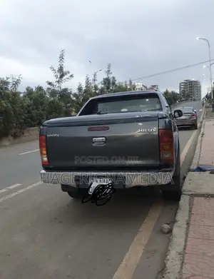 Toyota Hilux 2008 Black