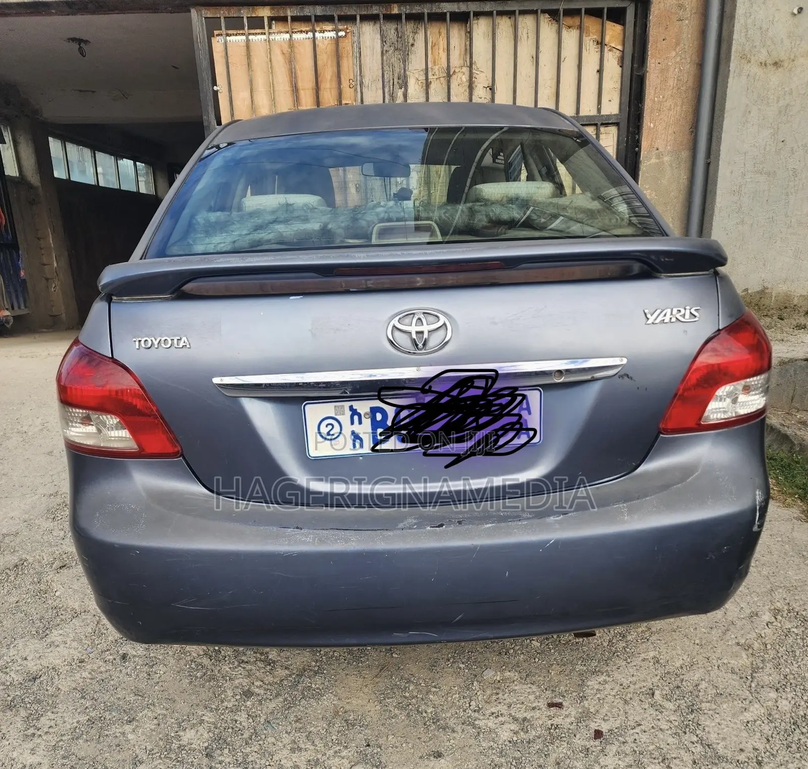 Toyota Yaris 2011 Blue