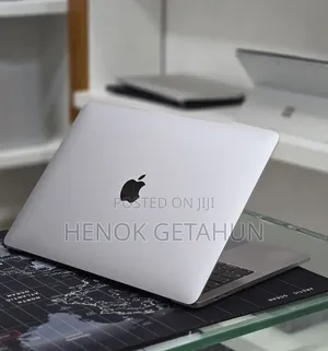 New Laptop Apple MacBook Pro 2020 32GB Intel Core i7 SSD 1T