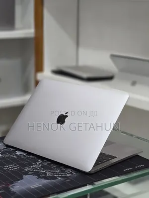 New Laptop Apple MacBook Pro 2020 32GB Intel Core i7 SSD 1T