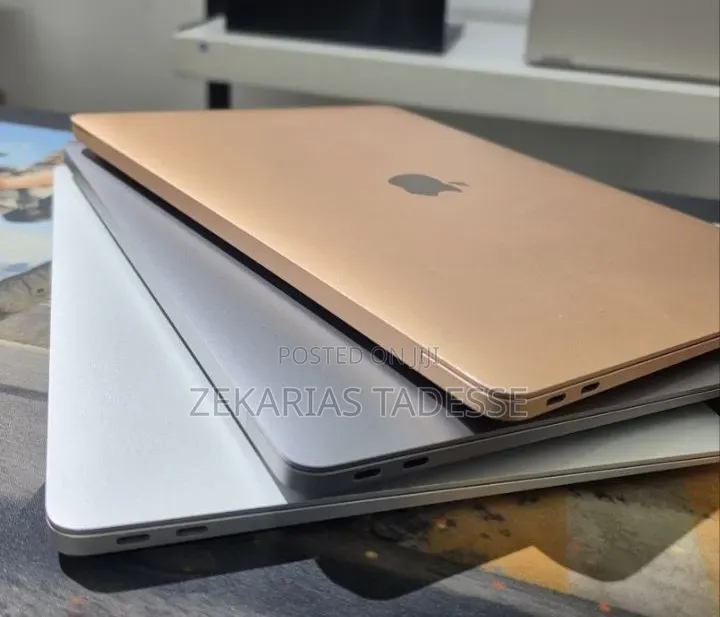 New Laptop Apple MacBook Air 2020 M1 8GB Apple M1 SSD 256GB