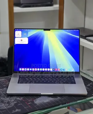New Laptop Apple MacBook Pro 2021 M1 16GB Apple M1 Pro SSD 512GB