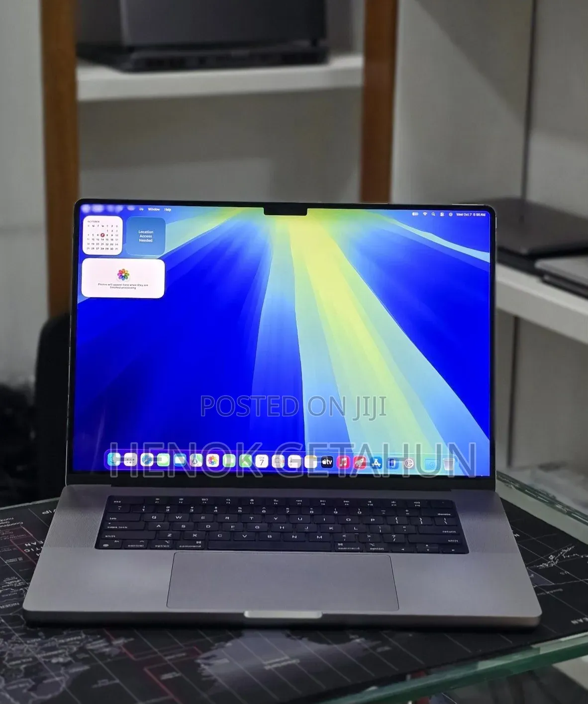 New Laptop Apple MacBook Pro 2021 M1 16GB Apple M1 Pro SSD 512GB