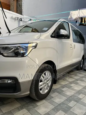Hyundai H1 2021 White