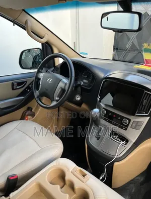 Hyundai H1 2021 White