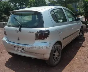 Toyota Vitz 1.3 AWD 5dr 2000 Silver