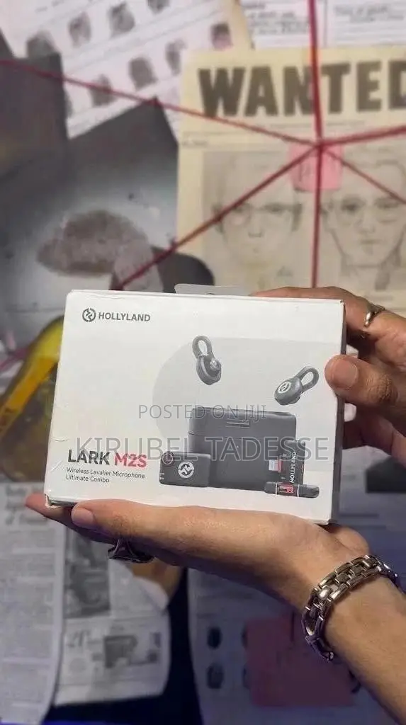 Hollyland LARK M2S Wireless Microphone (Ultimate Combo)