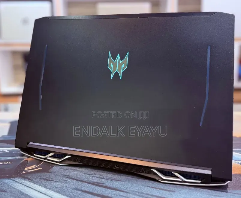 New Laptop Acer Predator Helios 300 16GB Intel Core i7 SSD 512GB