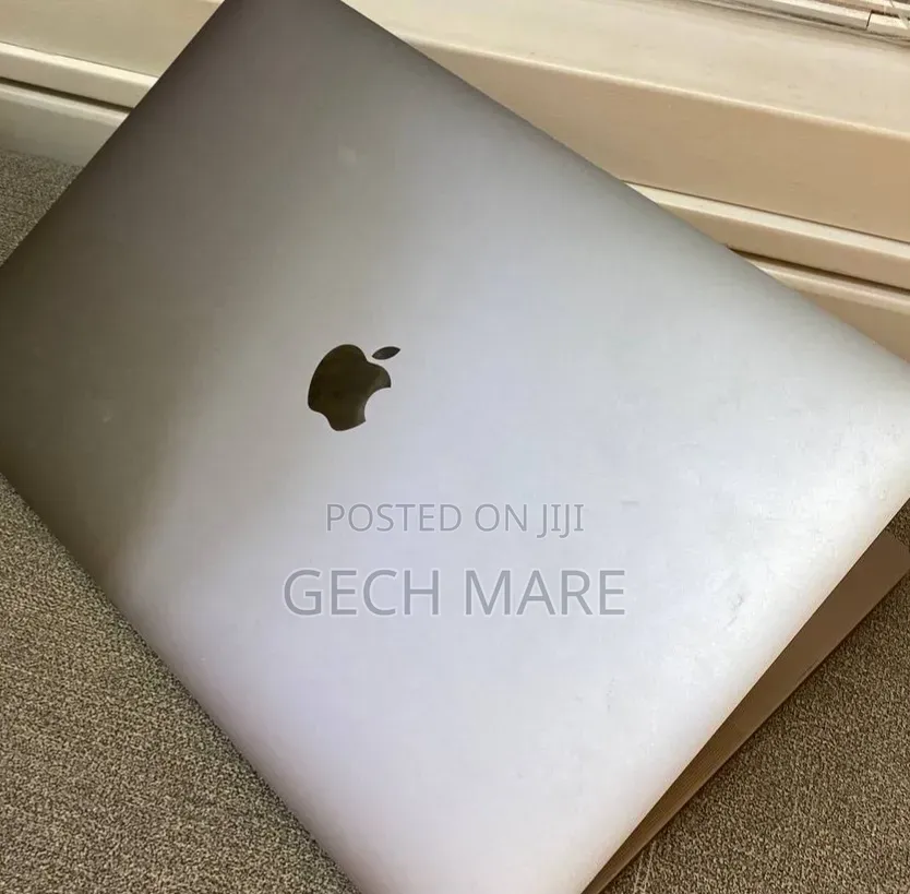 New Laptop Apple MacBook Pro 2017 16GB Intel Core i7 SSD 512GB