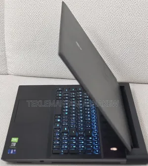 New Laptop Alienware M18 R2 32GB Intel Core i9 SSD 2T