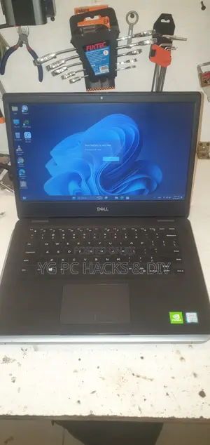 Laptop Dell Latitude 3400 12GB Intel Core i7 SSD 512GB